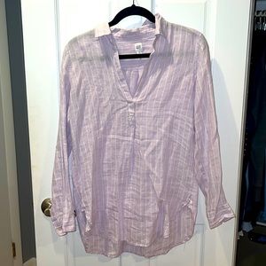 Gap linen lilac and white striped shirt. Only worn a few times. Size XS.